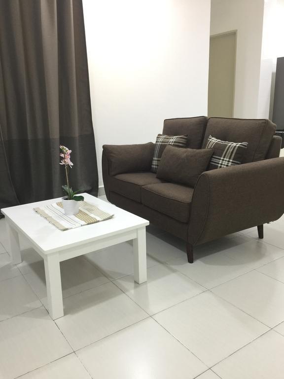 Akasia Apartment Kampong Telok Gadong Kechil Ngoại thất bức ảnh