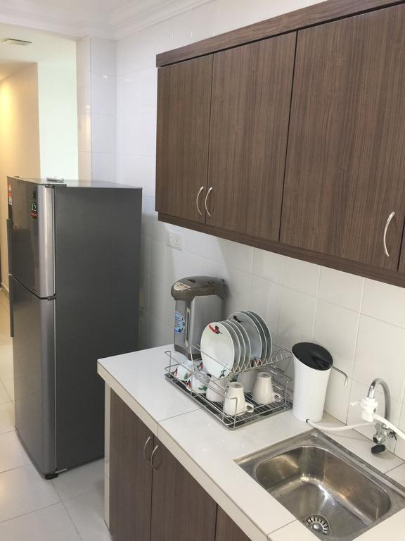 Akasia Apartment Kampong Telok Gadong Kechil Ngoại thất bức ảnh